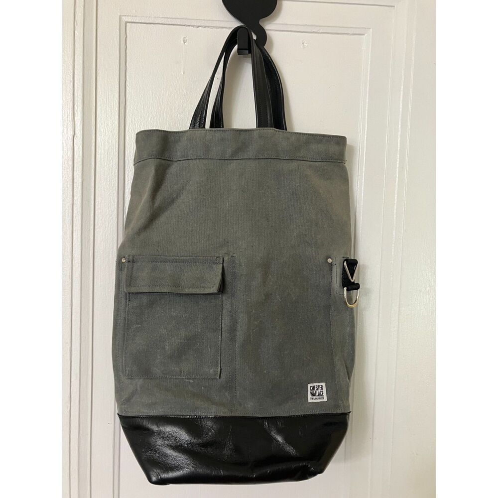 Chester Wallace upright tote